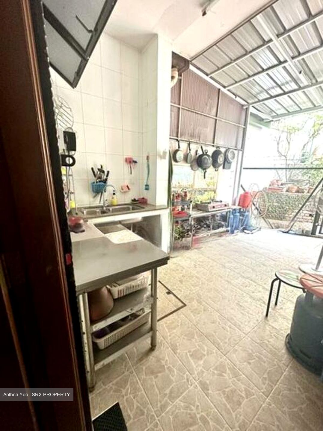 Llyn Gardens (D19), Terrace #497632761